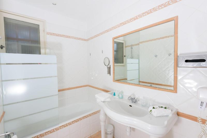 Hotel Belesso Fontvieille Esterno foto